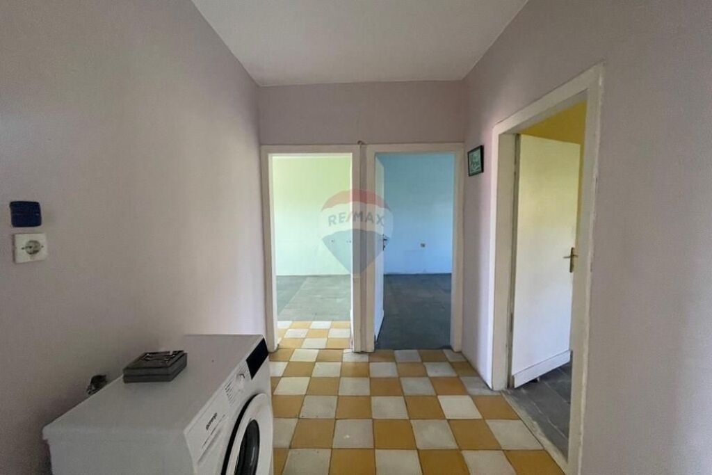 Apartament 2+1 Per Shitje tek Rruga Ali Demi