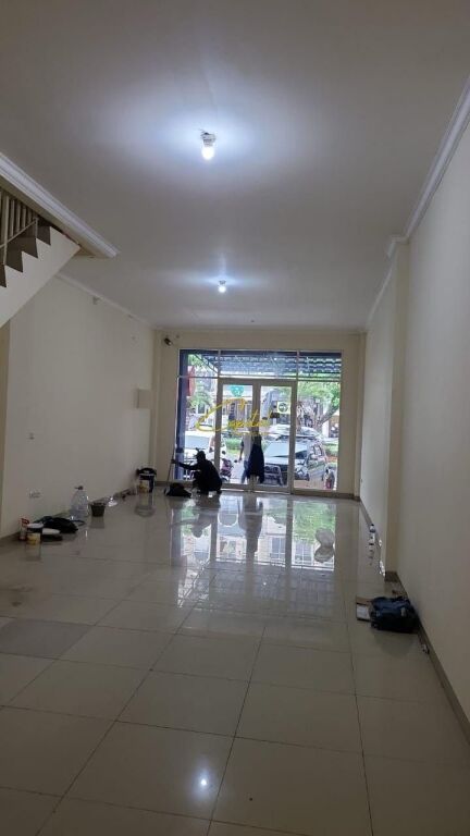 SHITET DYQAN 20 M2 BLV BAJRAM CURRI 16.000.000 LEKE