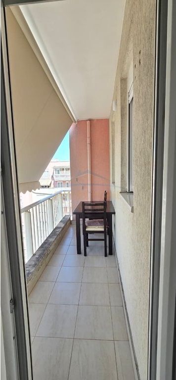 Qera, Apartament 1+1, ish Parku i Autobuzave, Tiranë