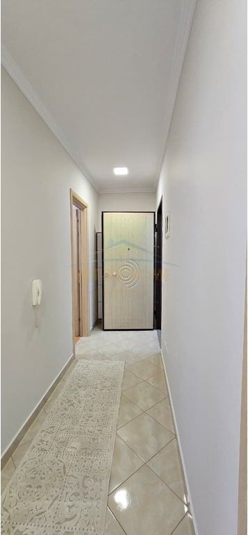 Qera, Apartament 1+1, ish Parku i Autobuzave, Tiranë