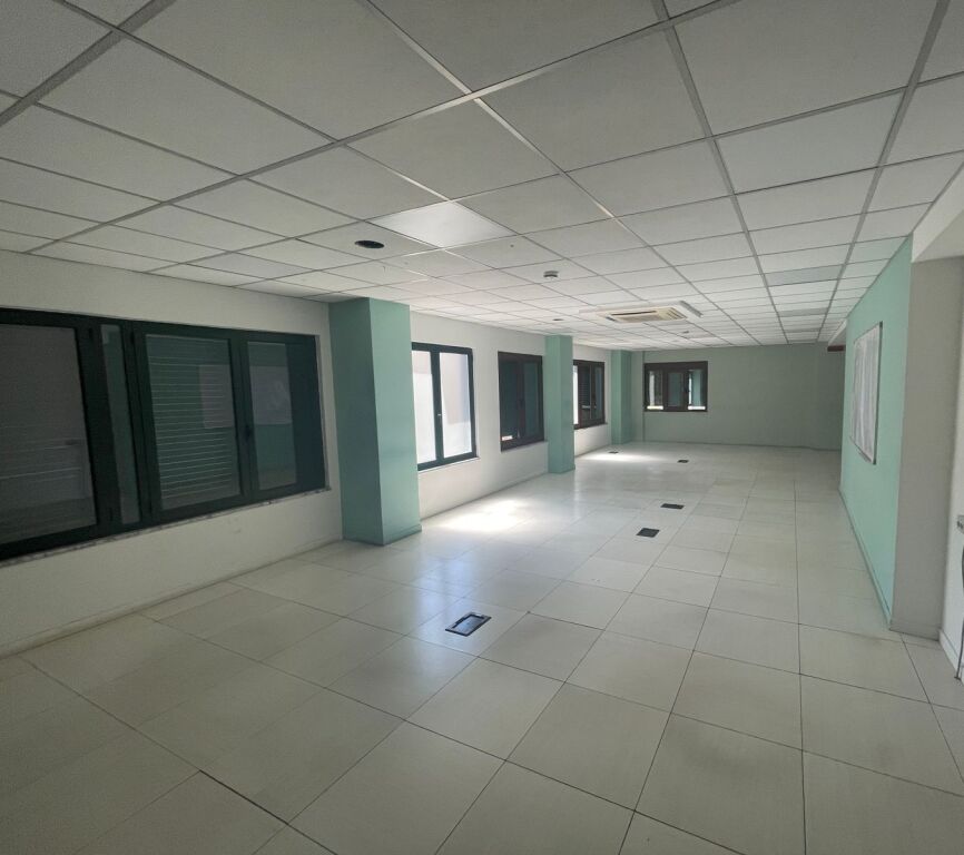 🔥 Commercial Unit for Rent – Opposite Delijorgji!🔥