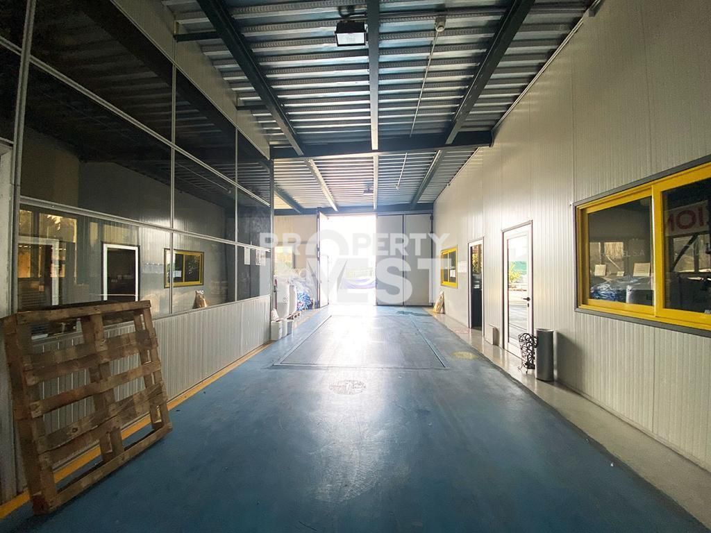 Object for sale, showroom, fantastic warehouse on the Durres Tirane highway