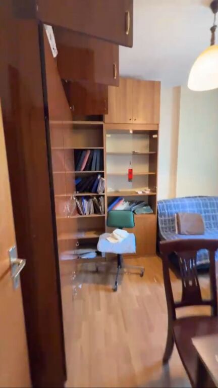 Shitet apartament 2+1+2 Ballkone per shitje te stacioni i trenit