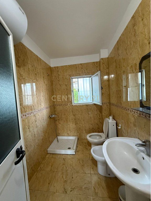 RRUGA IRFAN TOMINI, APARTAMENT 1+1 PER SHITJE