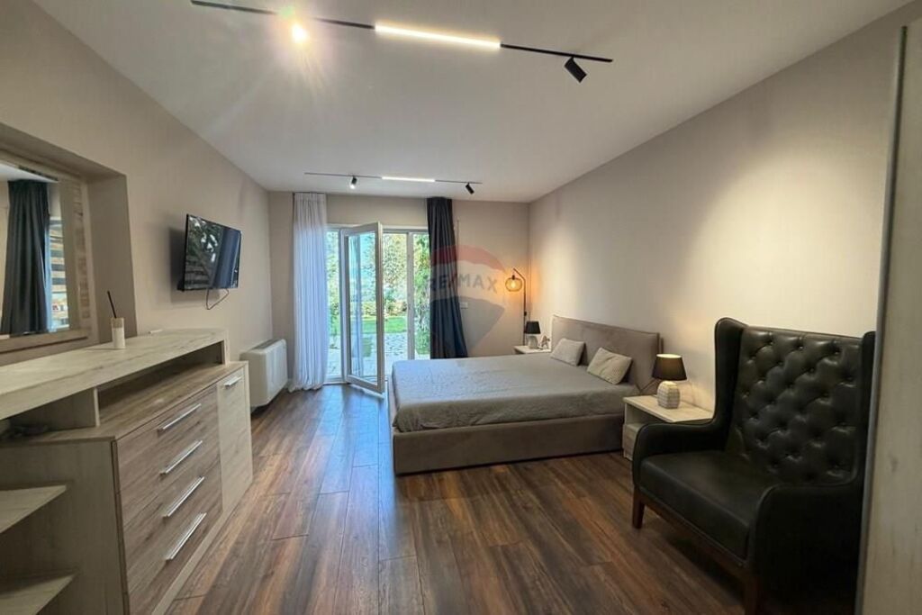 @@@Vile me Qira ne Farke 3000€ neto