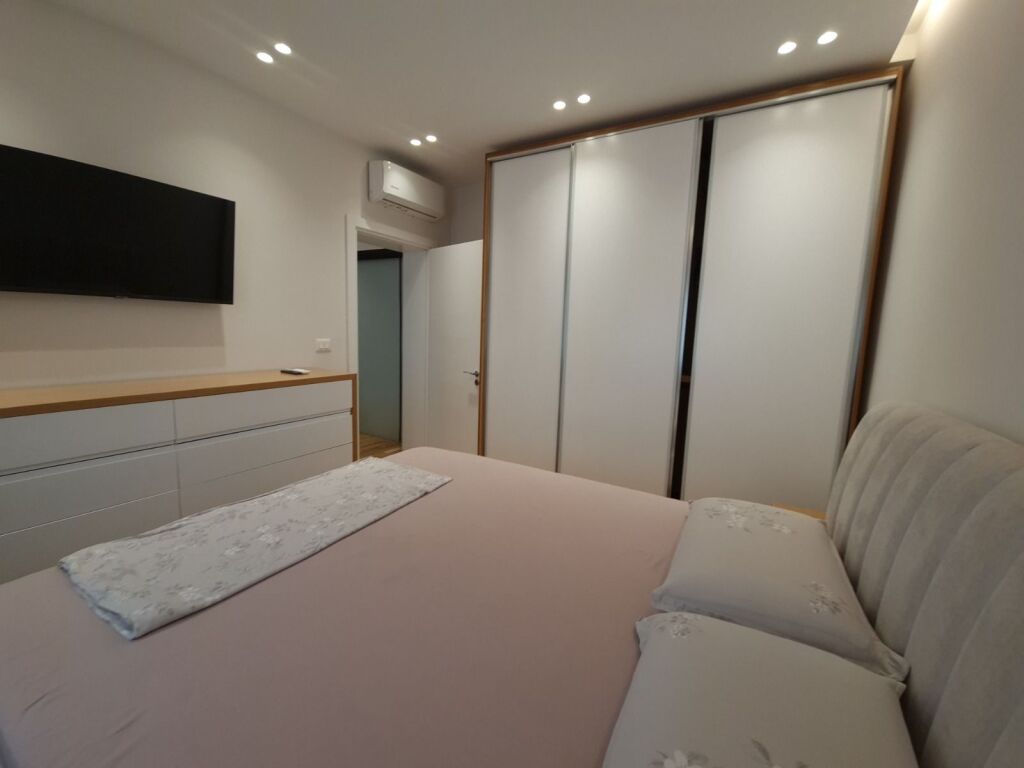 APARTMENT 1+1 FOR RENT – KAVAJËS STREET