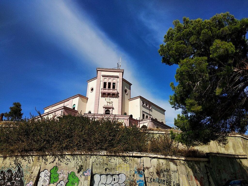 Per shittje apartament 2+1+2 Prane viles se zogut