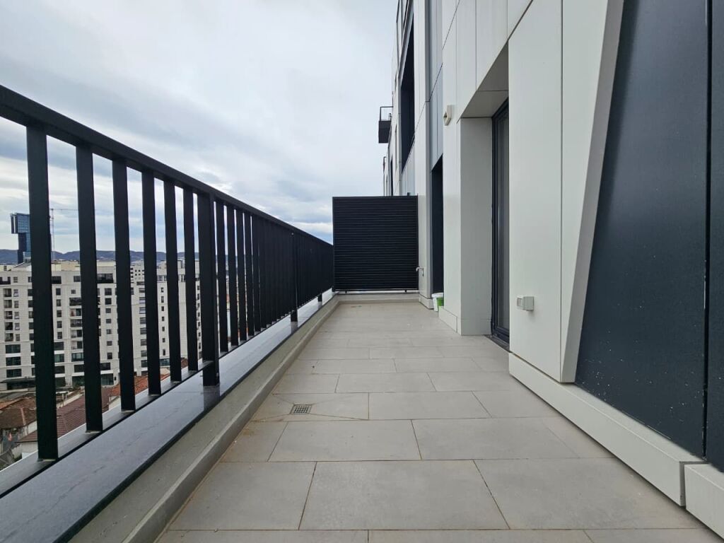 Zyra per qira tek Rruga Barrikadave