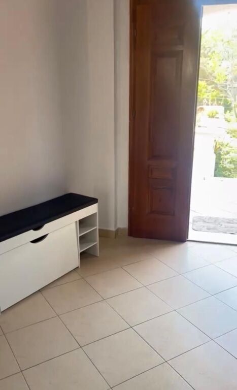 Appartamento in affitto 1+1 - 📍5 Maggio, via Lucie Miloti vicino alla scuola Tirana Jone 400 mila lek