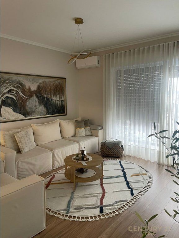 Apartament 2+1+2+Post Parkimi per shitje te Bulevardi i Ri