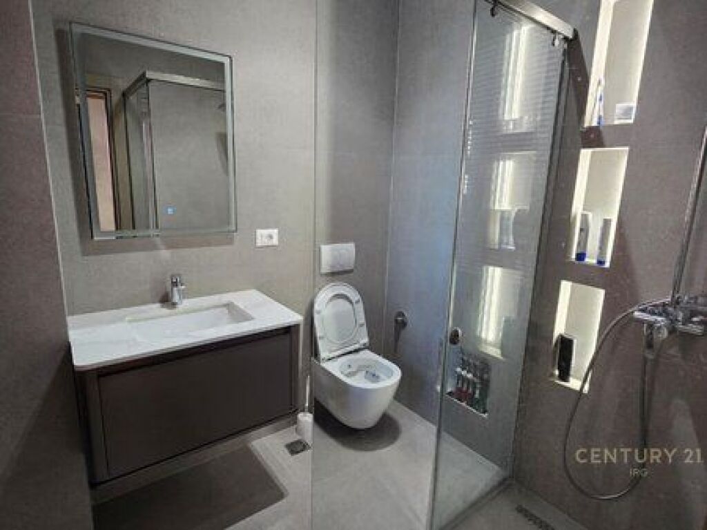 FOR SALE APARTMENT 2+1+2 AT GARDEN BUILDING