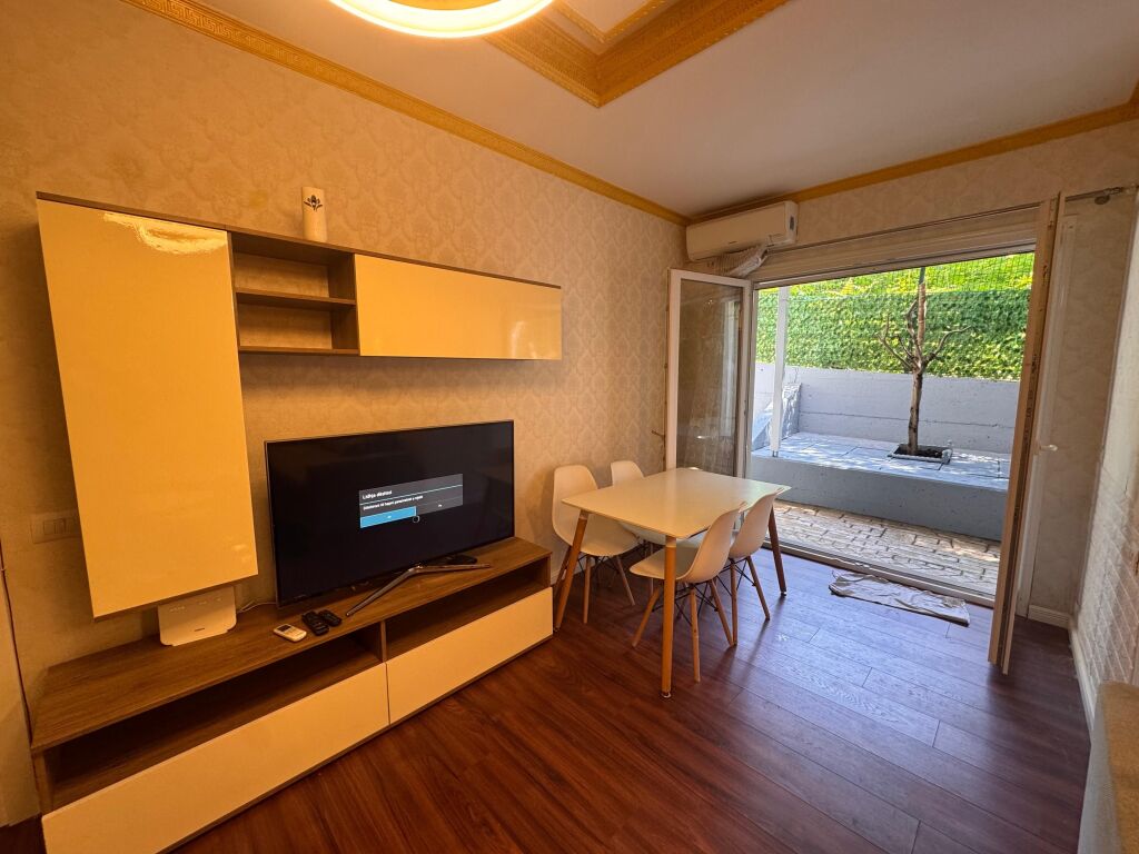 Apartament me qera 2+1 te Radisoni