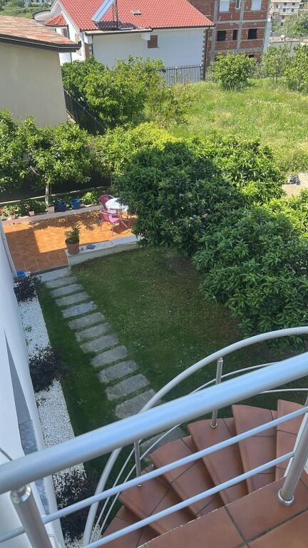 JEPET ME QERA APARTAMENT 1+1 PRANE VILLA PASCUCCI, PLAZH, DURRES