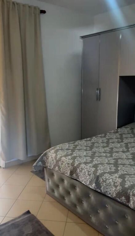 Appartamento in affitto 1+1 - 📍5 Maggio, via Lucie Miloti vicino alla scuola Tirana Jone 400 mila lek