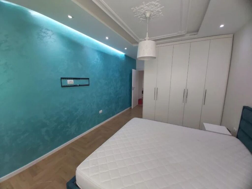 🏢Ish Tregu Elektrik,Kompleksi Grand jepet me qera apartament 2+1,i mobiluar 55,000Leke