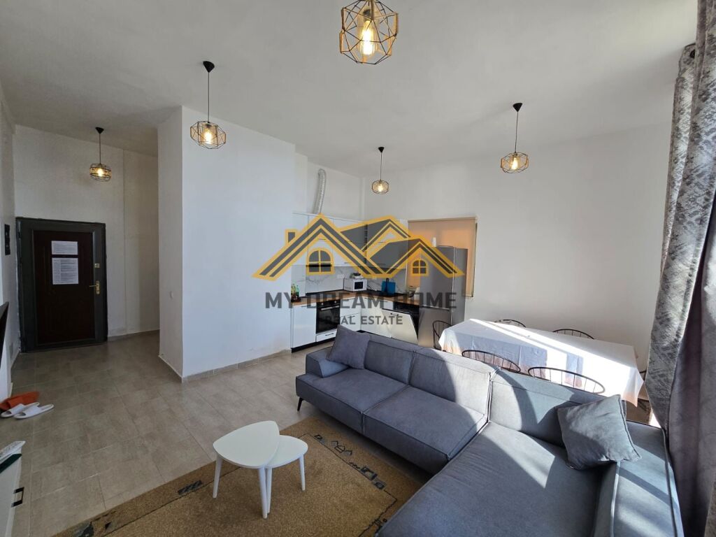 Apartament 1+1 me verande Pamje Deti Për Shitje në Currila, Durrës