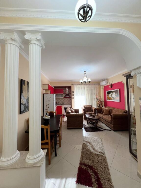 🌊 Appartamento 1+1 in affitto a lungo termine – Lungomare, Vlora