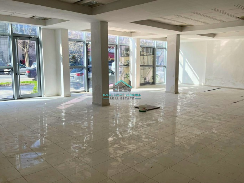 SHOP FOR RENT – RRUGA E RE, VLORË