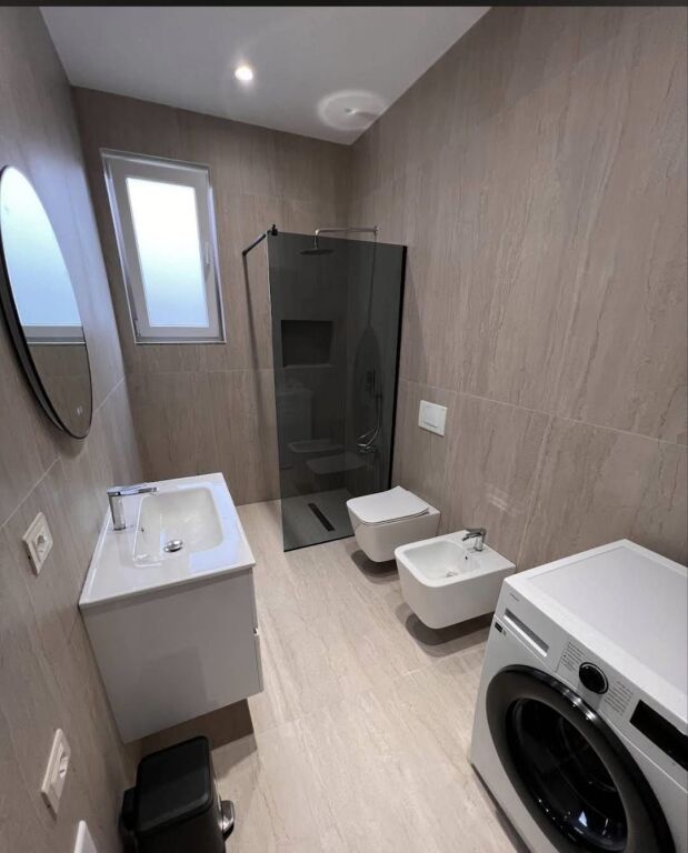 APARTAMENT 1+1+1 POST PARKIMI. 500 EURO.BULEVARDI I RI