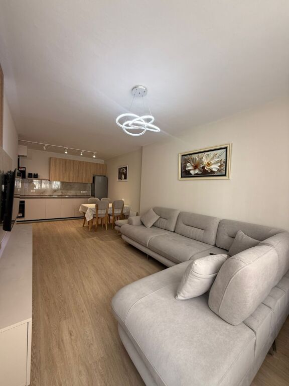 Apartament 1+1 per qira te Kompleksi Kontakt