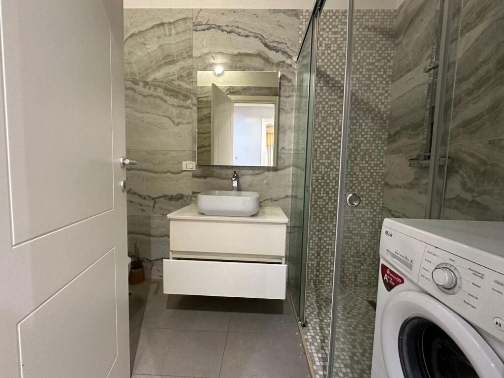 Jepet me qira apartament 2+1 tek Delijorgji + parkim