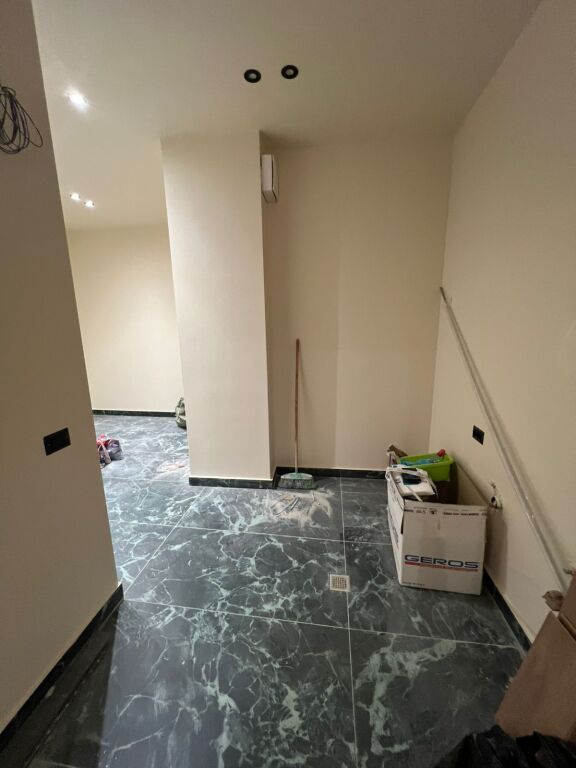 Jepet me Qira Apartament 2+1+2 + Post Parkimi 📍 Pranë Radisson Collection Morina Hotel Tirana – Liqeni i Thatë