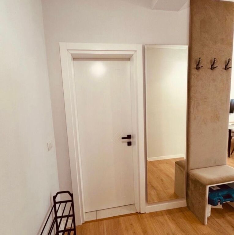 Apartament 2+1 per qira tek Colosseo tek Rruga e Durresit.