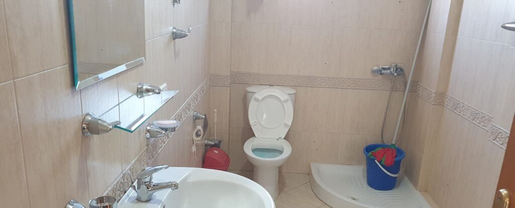 Affitto | Apartament 1 + 1 | Rruga Kongresi i Manastirit | 420 €/mese