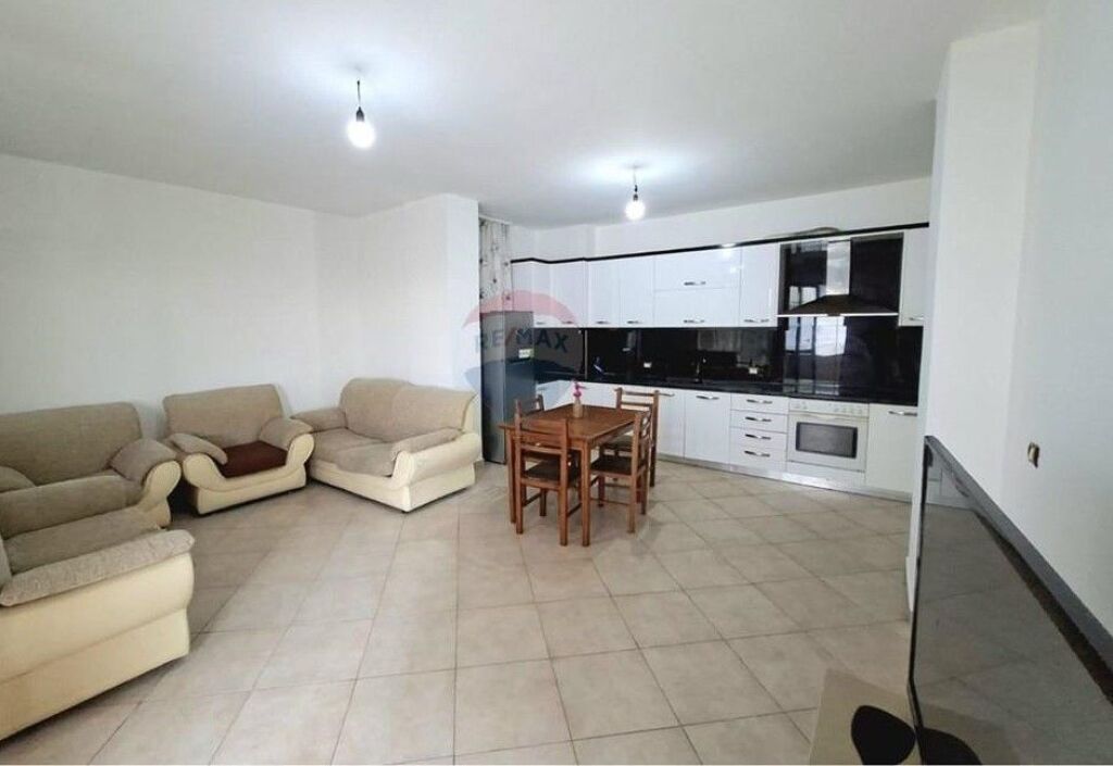 Appartamento 2+1+Posto Auto in Vendita a Yzberisht ID: 530571005-96