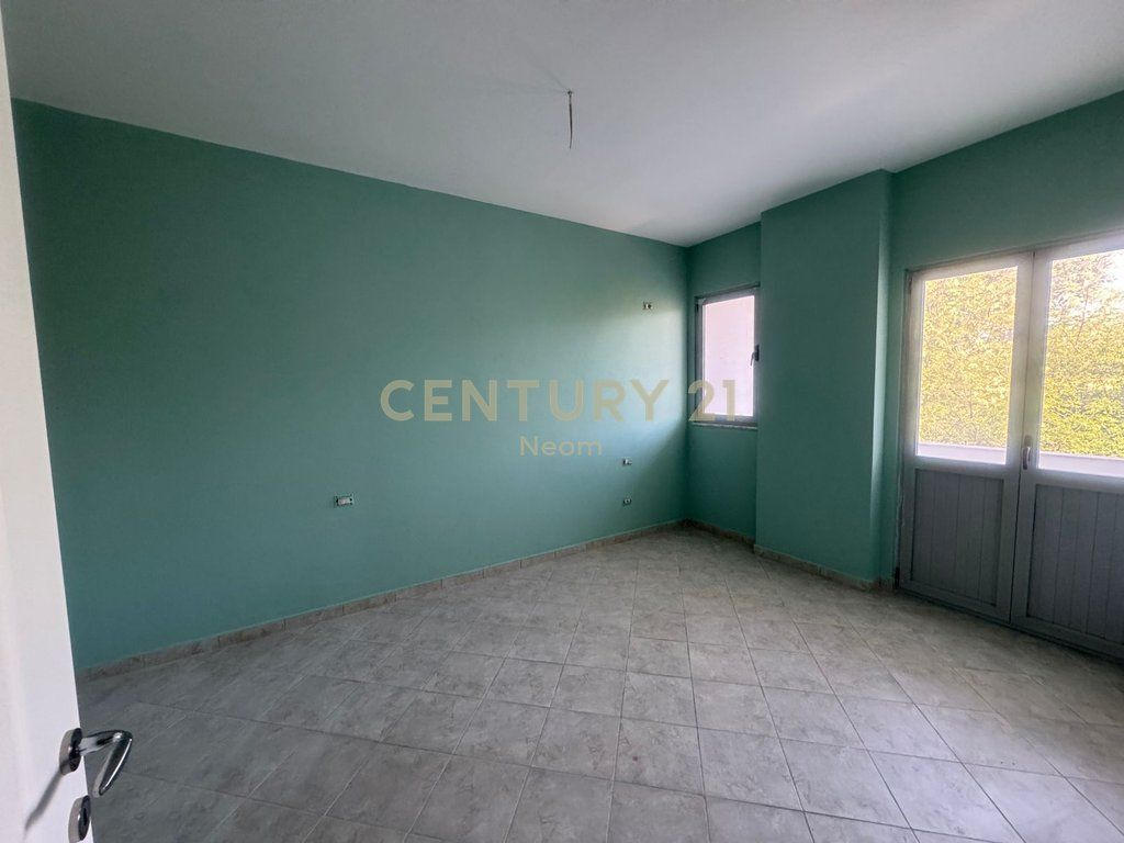 Appartamento 2+1 in vendita su Bulevardi Ri Astir. 120.000 € Superficie totale 118m2