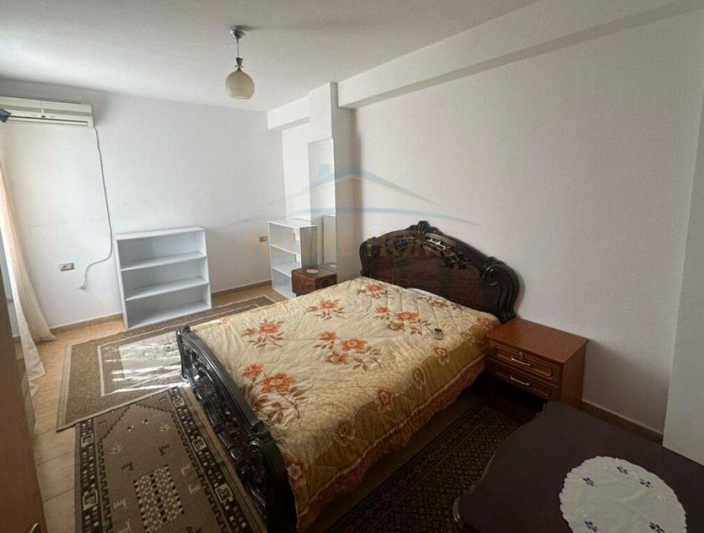 Affitto, Appartamento 2+1, Laprakë, vicino alla scuola “Aleks Buda”!
