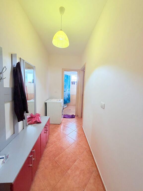 JEPET ME QERA APARTAMENT 1+1 NE ZONEN E MALIT TE ROBIT, GOLEM, DURRES