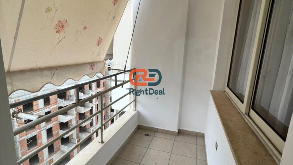 Ne Astir, Shitet Apartament 1+1, I Mobiluar!!!