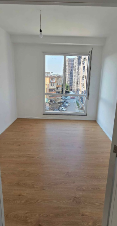 JEPET ME QIRA ZYRË 2+1+2 + PARKIM – Don Bosko, Rruga Egnatia