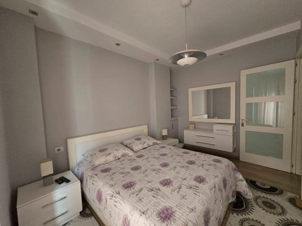 Apartament 2+1 me qira tek Kontakti 21 Dhjetori!
