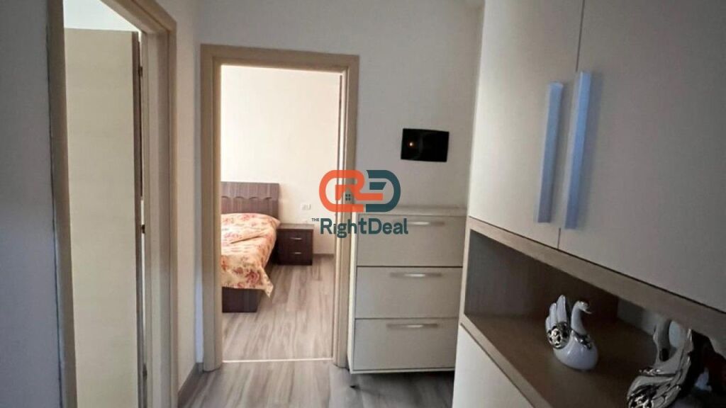 Ne Astir, Shitet Apartament 1+1, I Mobiluar!!!