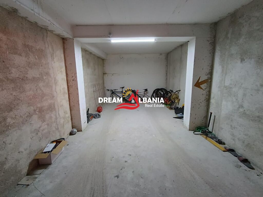 Apartament 2+1 Ne Shitje te Shkolla e Kuqe ne Tirane (ID 41212215)