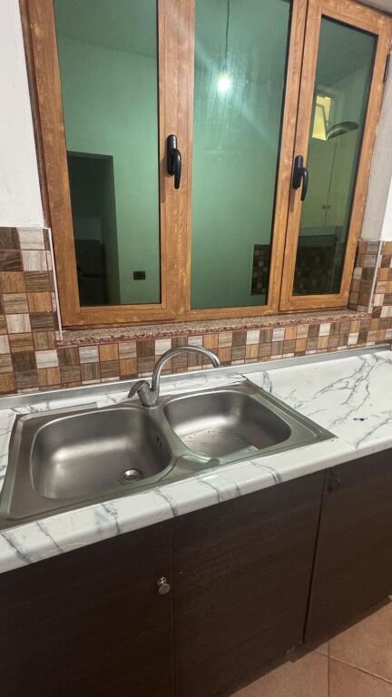 🏠 Jepët Apartament 1+1 me Qera mbi Fushën e Ali Demit, Tiranë