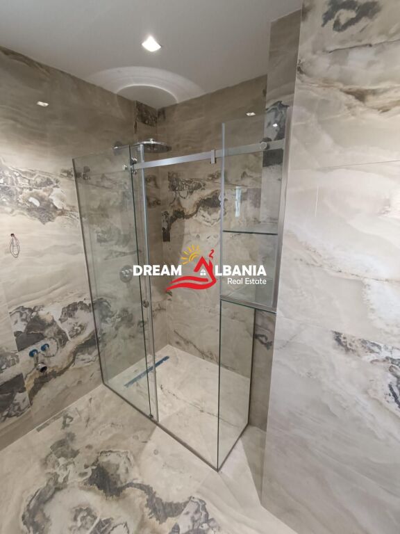 Apartament 2+1 Ne Shitje te Shkolla e Kuqe ne Tirane (ID 41212215)