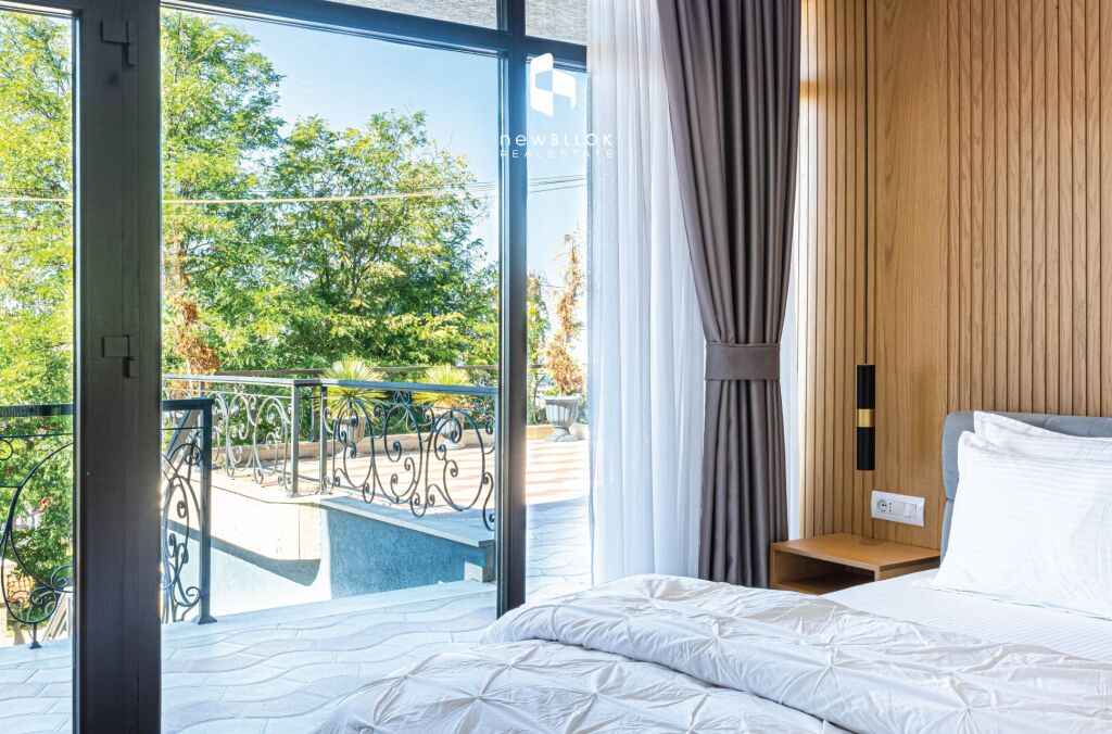 🏨 Hotel Modern Në Shitje - Korçë, Rr. e Vilave | me Pamje Panoramike mbi gjithë Korçën | 1,300,000 Euro🔥