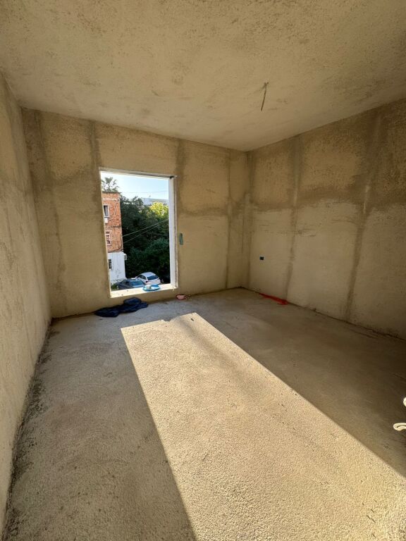 SHITET APARTAMENT PRANE RRUGES SE ELBASANIT