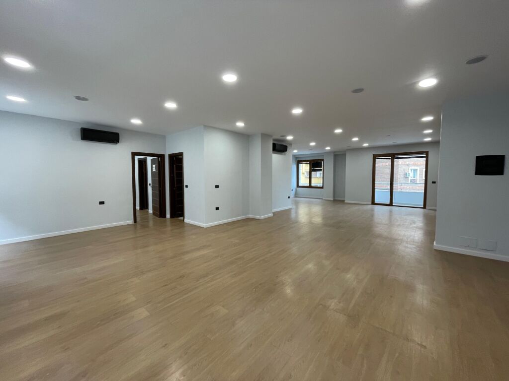 Office Space for Rent at Hilton Garden Inn, Delijorgj