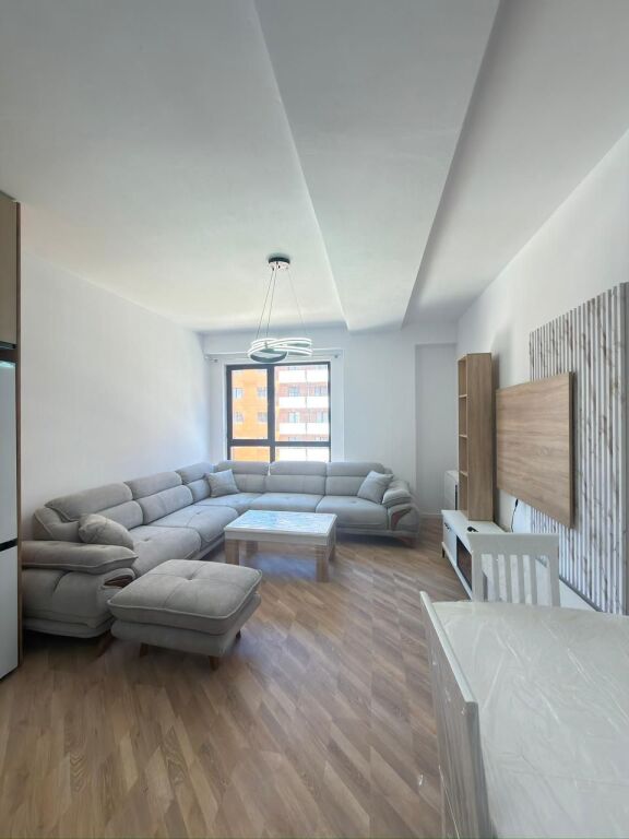 Jepet me qira 2+1+parkim Te Urban Gate Astir 600€