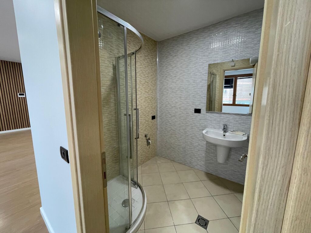 Office Space for Rent at Hilton Garden Inn, Delijorgj