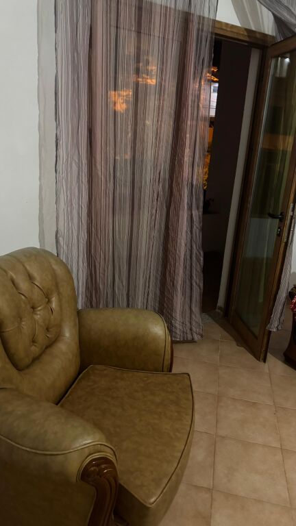 🏠 Jepët Apartament 1+1 me Qera mbi Fushën e Ali Demit, Tiranë