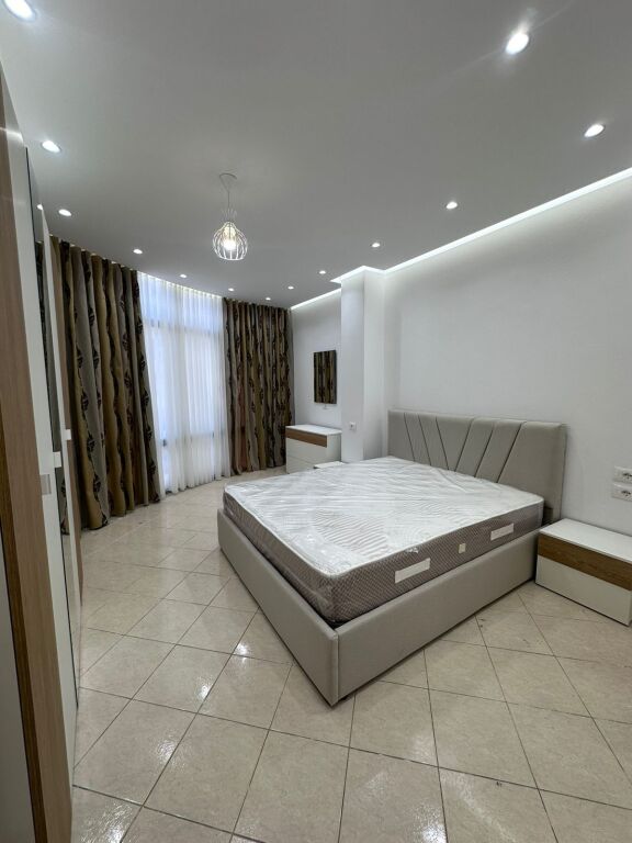 Apartament 2+1+2 Me Qera Astir !