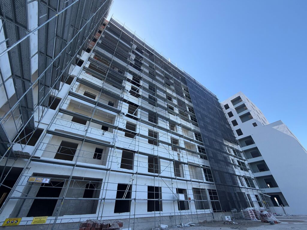 Apartment 3+1+balcony for sale at Rrethi Ullirit, Kamez