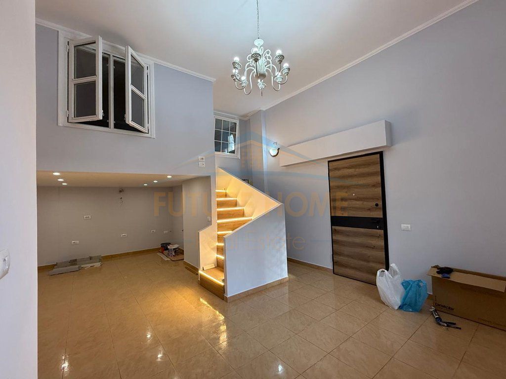 In vendita, Duplex, Via "Shefqet Kuka", Fresk