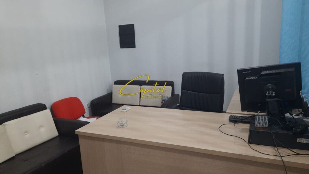 BUSINESS PREMISES FOR RENT 99 M2 FORMER PARK 80,000 LEKE