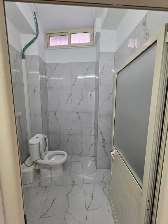 Magazine me Qira ne Rruge Kryesore📍Yzberisht